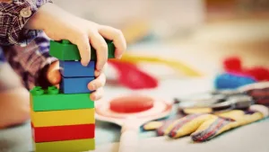 Trovare de giochi inclusivi per bambini autistici è fondamentale per rendere il gioco funzionale per il tuo bambino